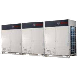 Combinación de tres unidades (Potencias frigoríficas de 96 a 135 kW)